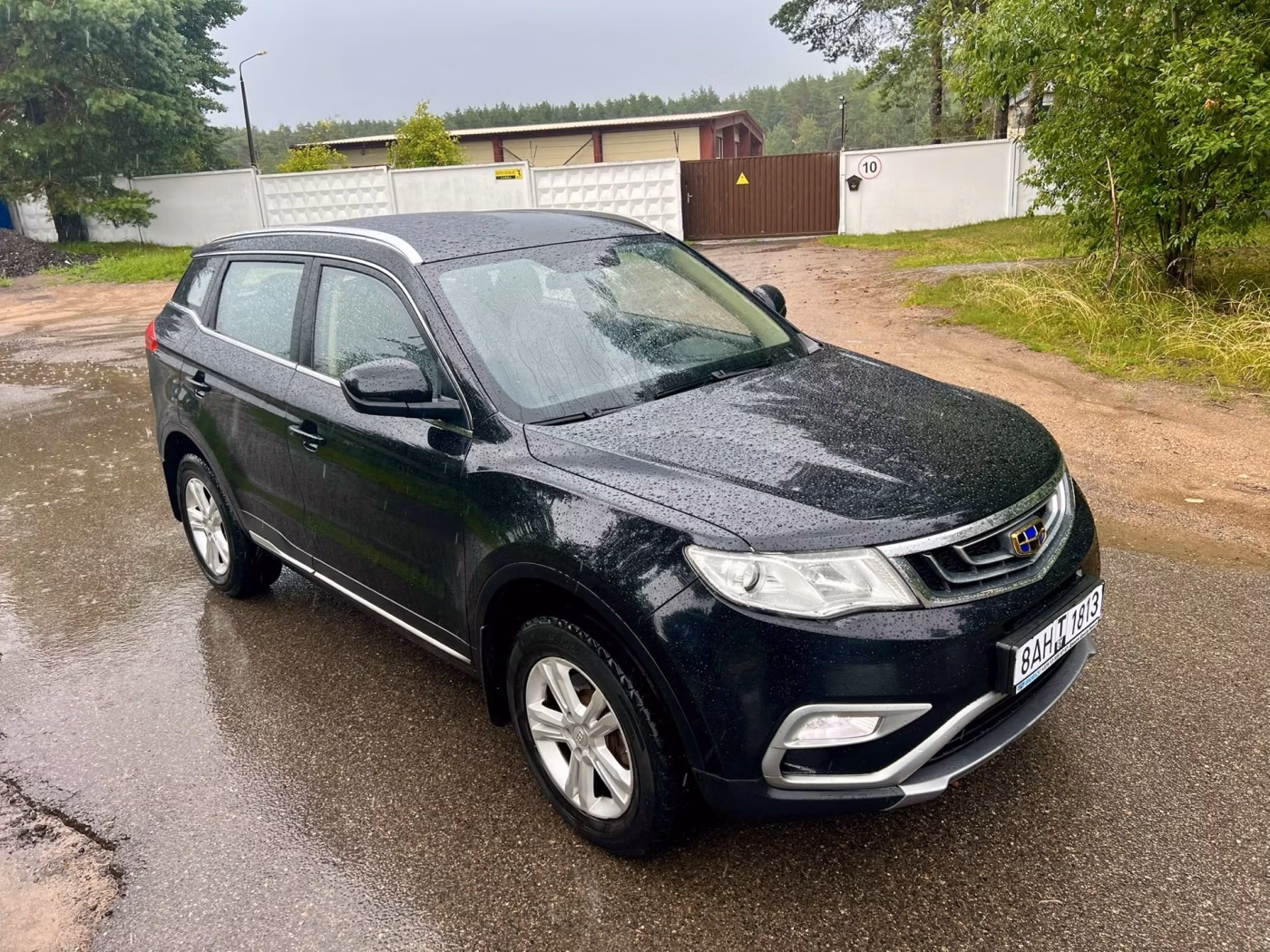 Geely Atlas фото 8