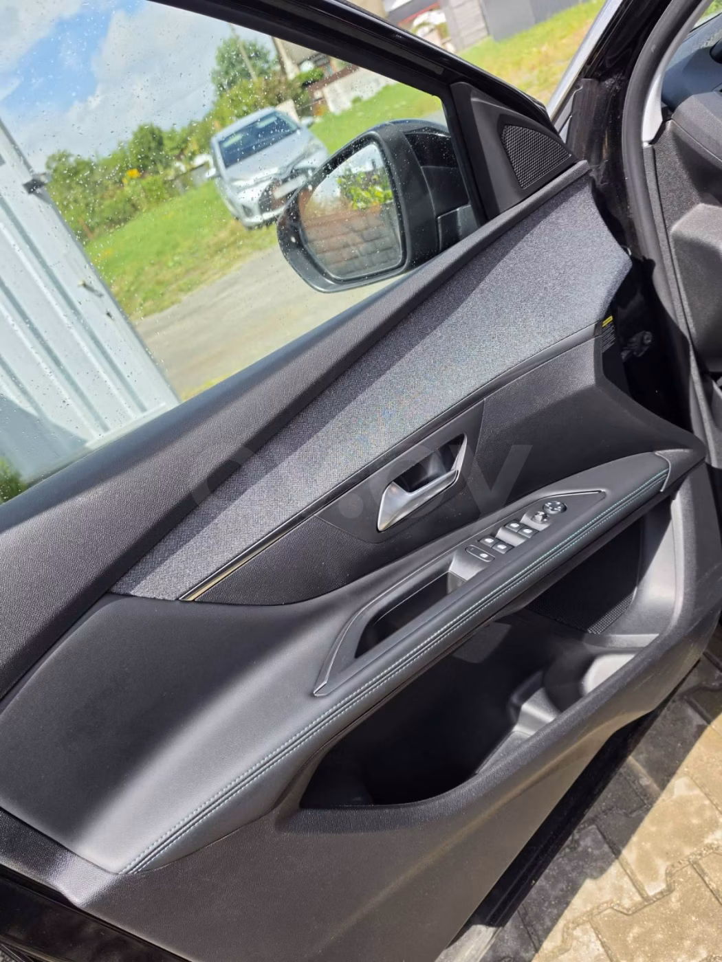 Peugeot 5008 фото 16