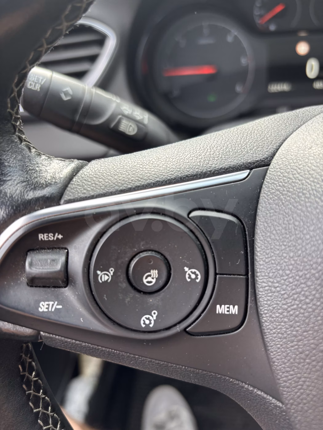 Opel Grandland X фото 8