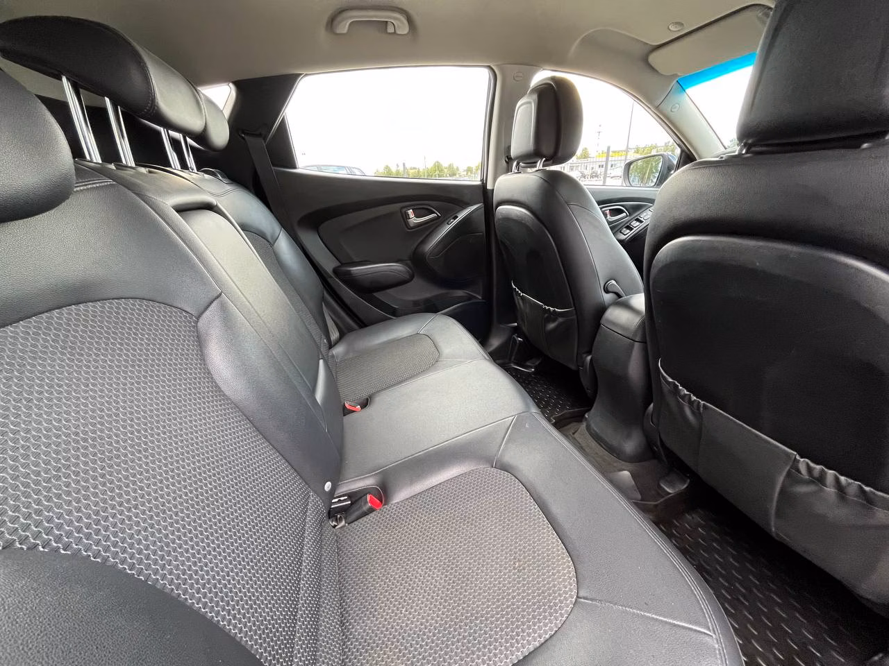 Hyundai ix35 фото 11