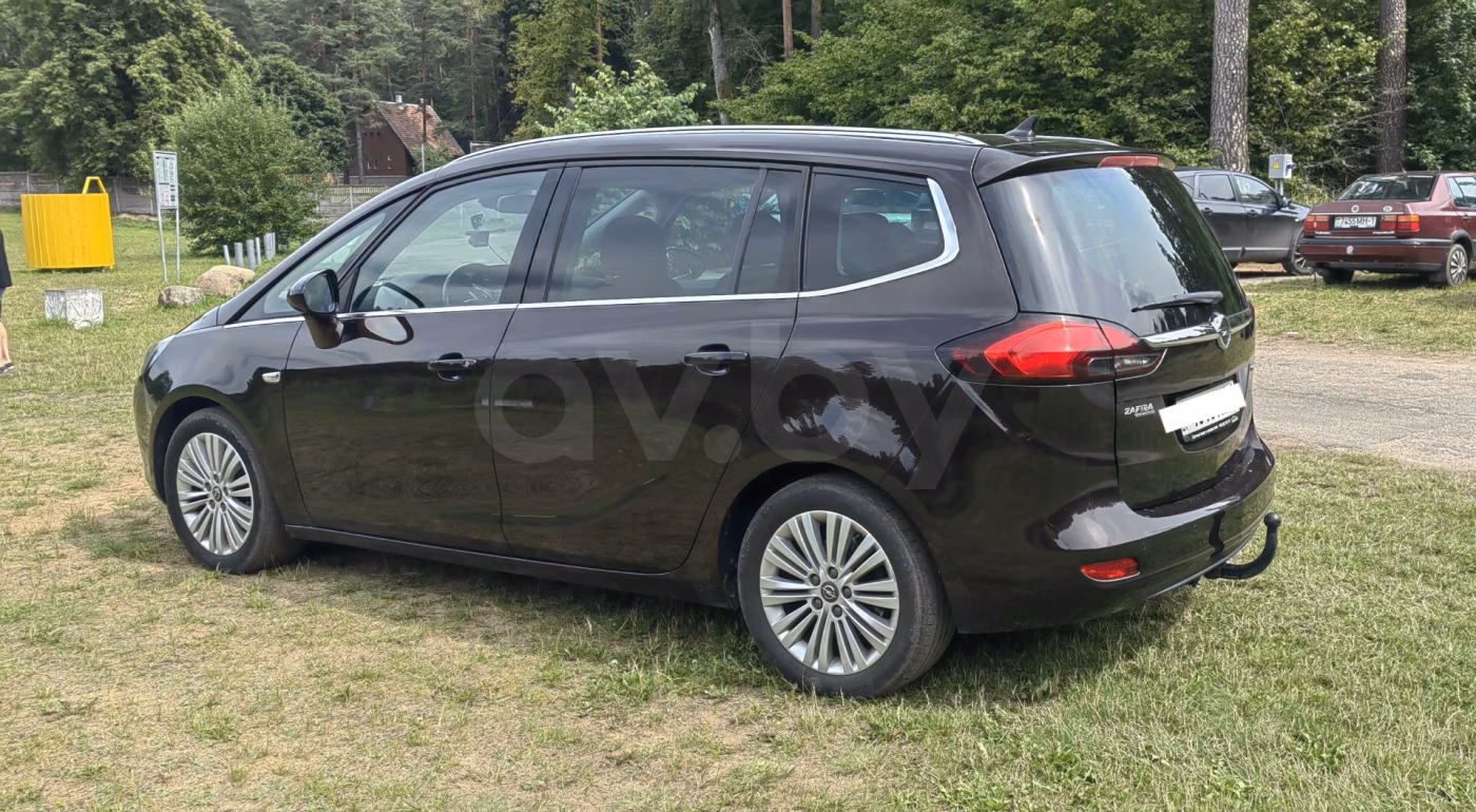 Opel Zafira фото 3