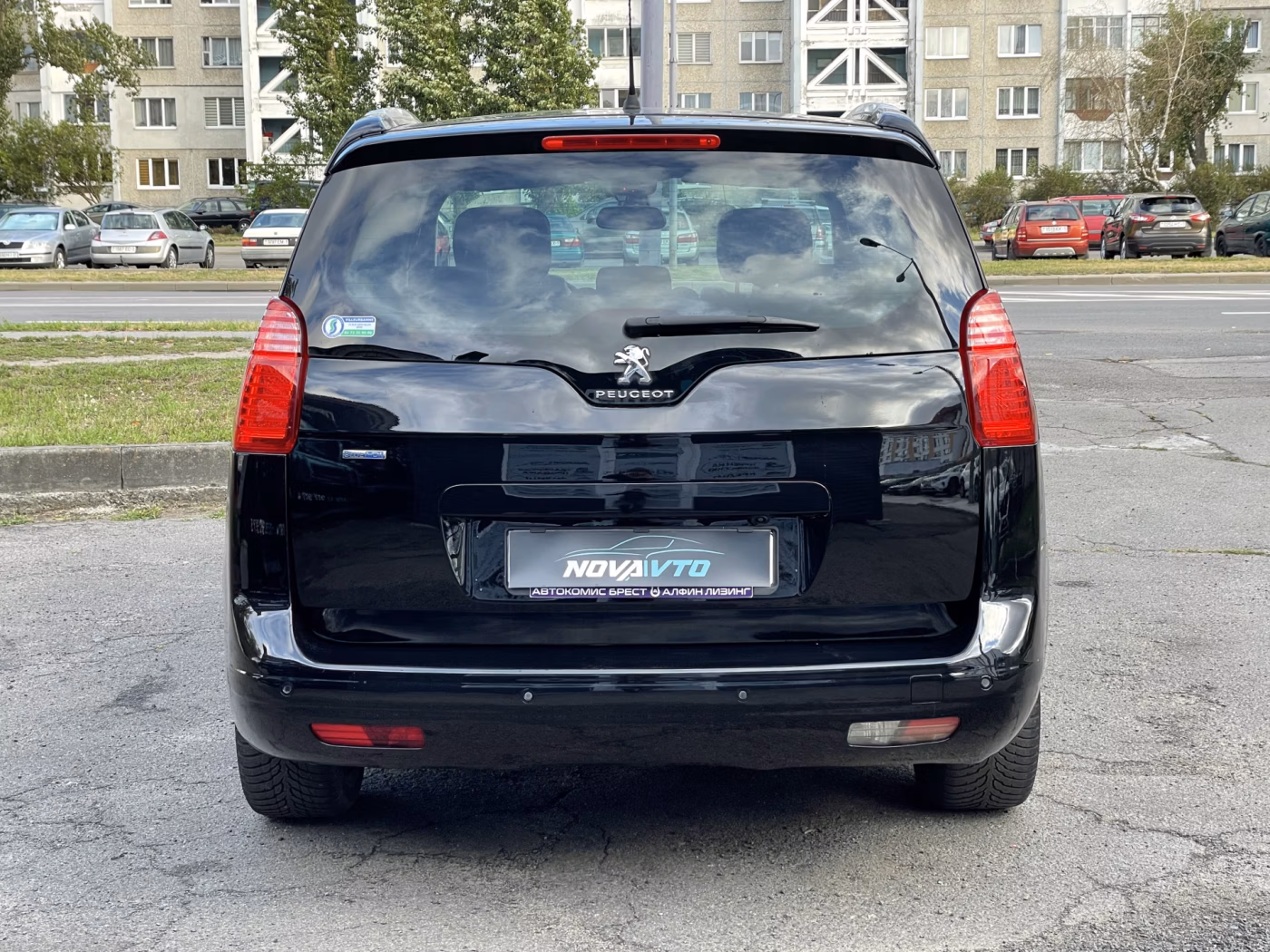 Peugeot 5008 фото 6