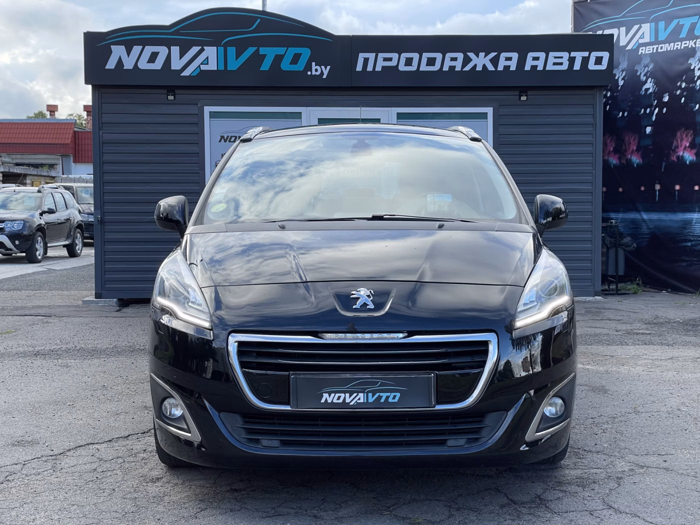 Peugeot 5008 фото 2