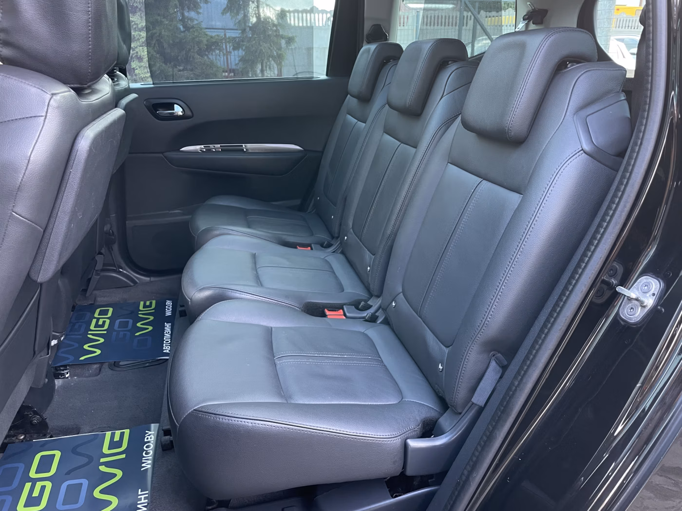 Peugeot 5008 фото 10