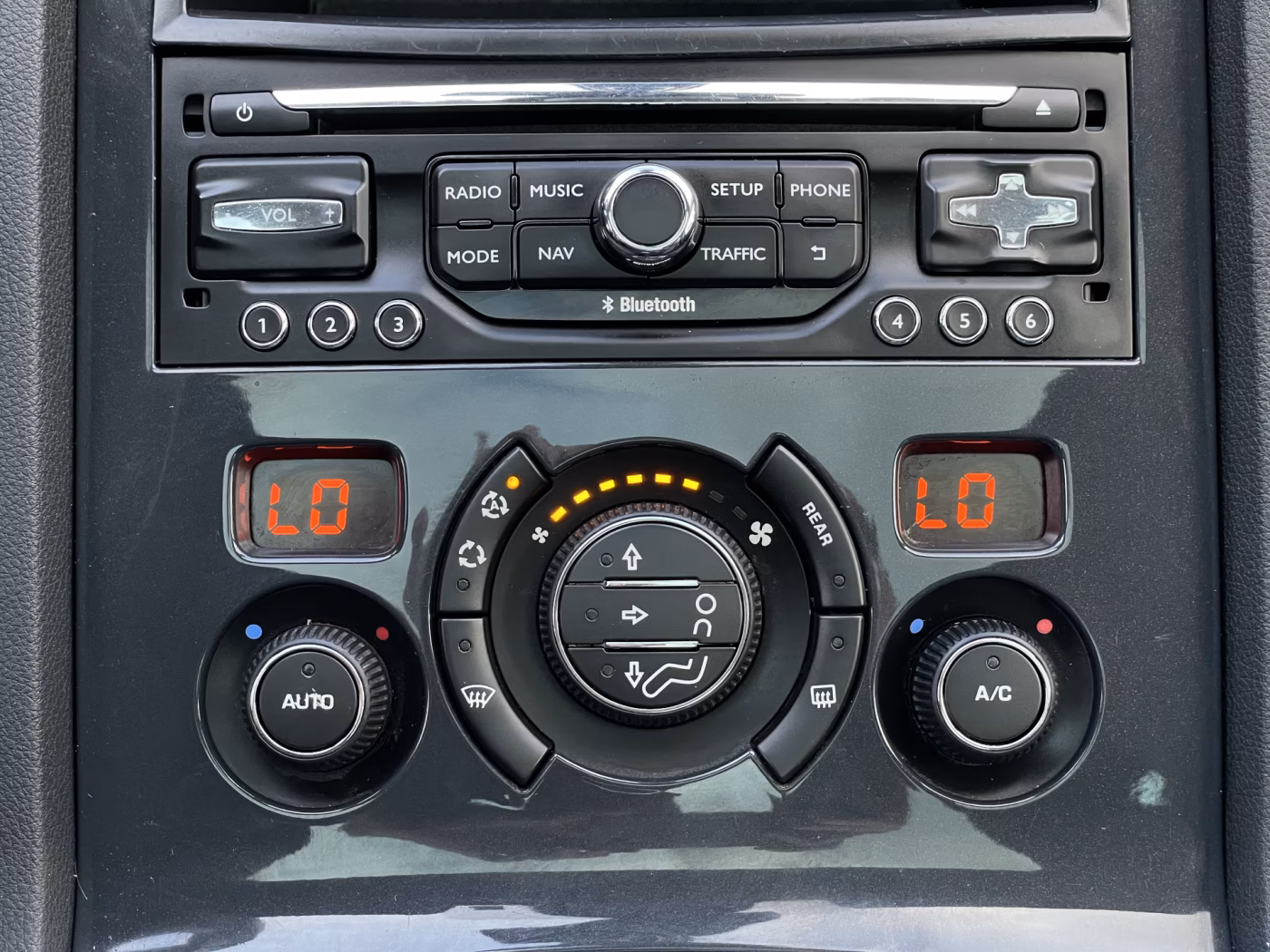 Peugeot 5008 фото 18