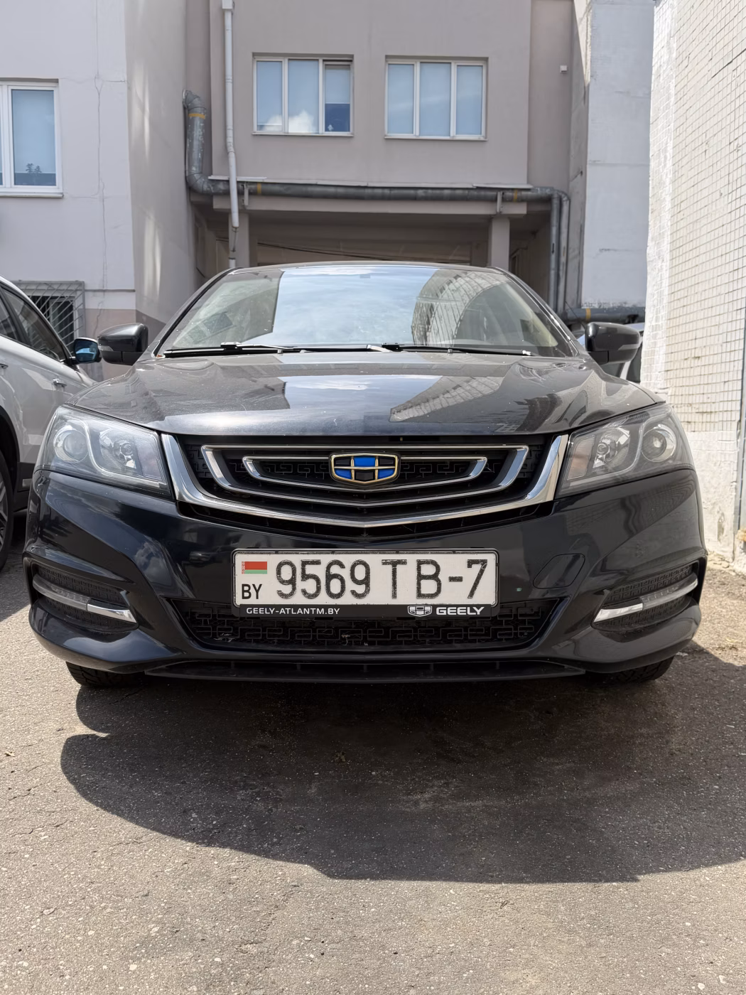 Geely Emgrand фото 2