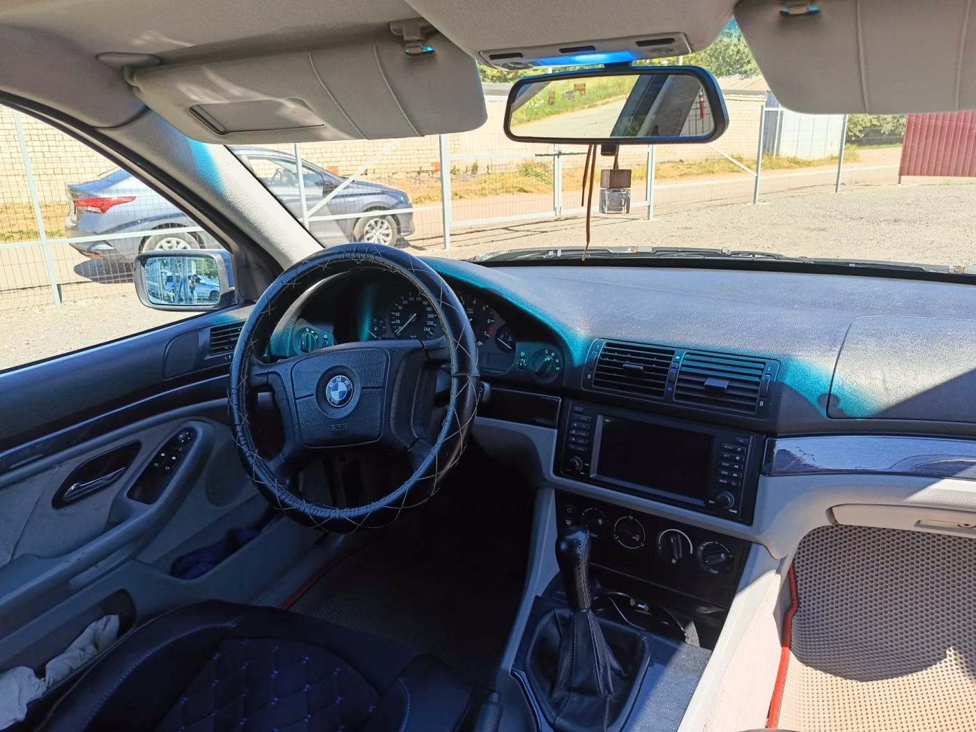 BMW 5 серия фото 5