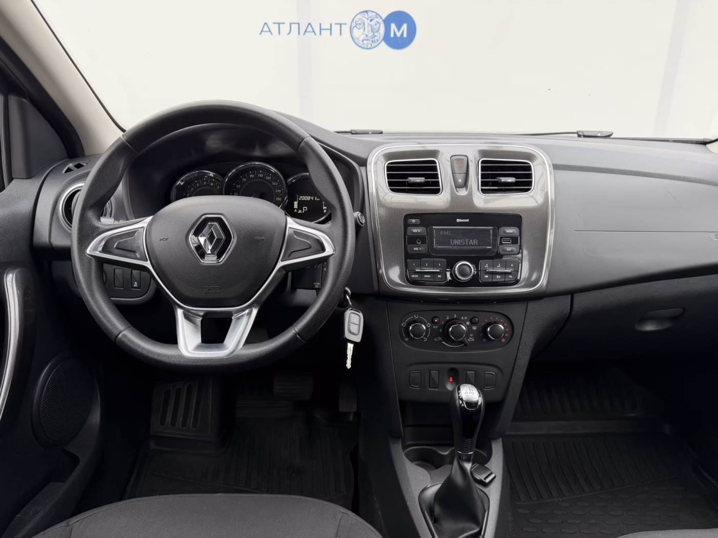 Renault Logan Stepway фото 12