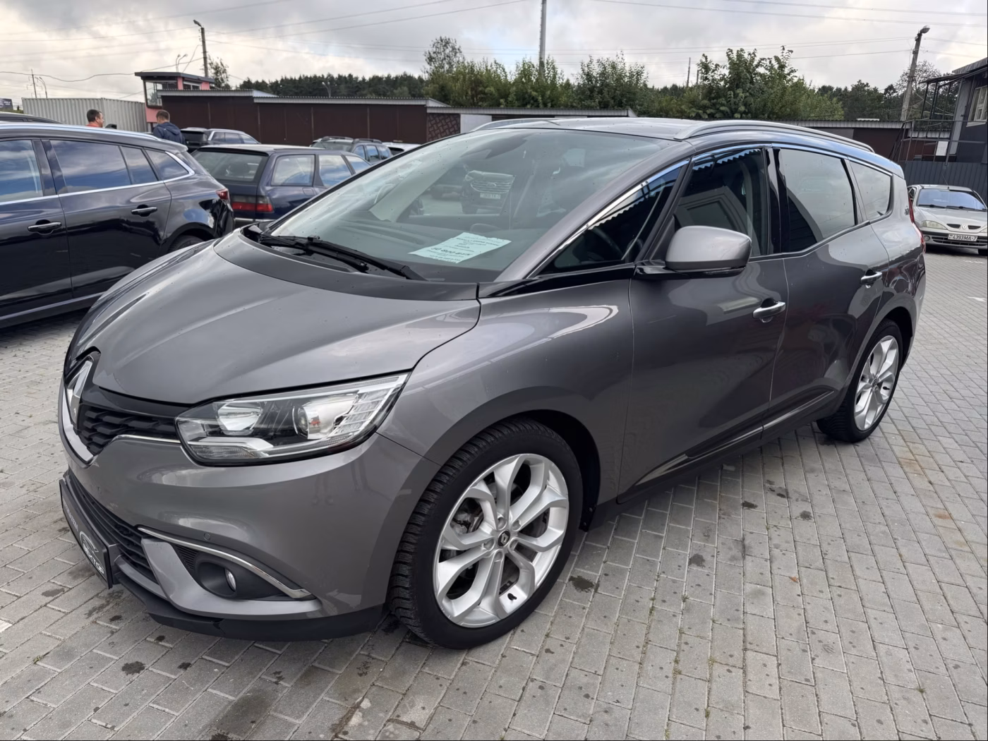 Renault Grand Scenic фото 4