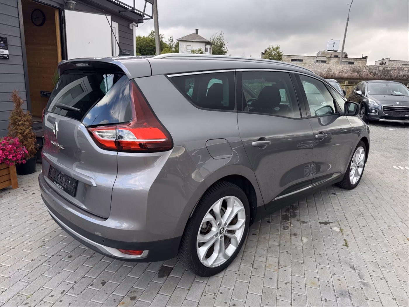 Renault Grand Scenic фото 6