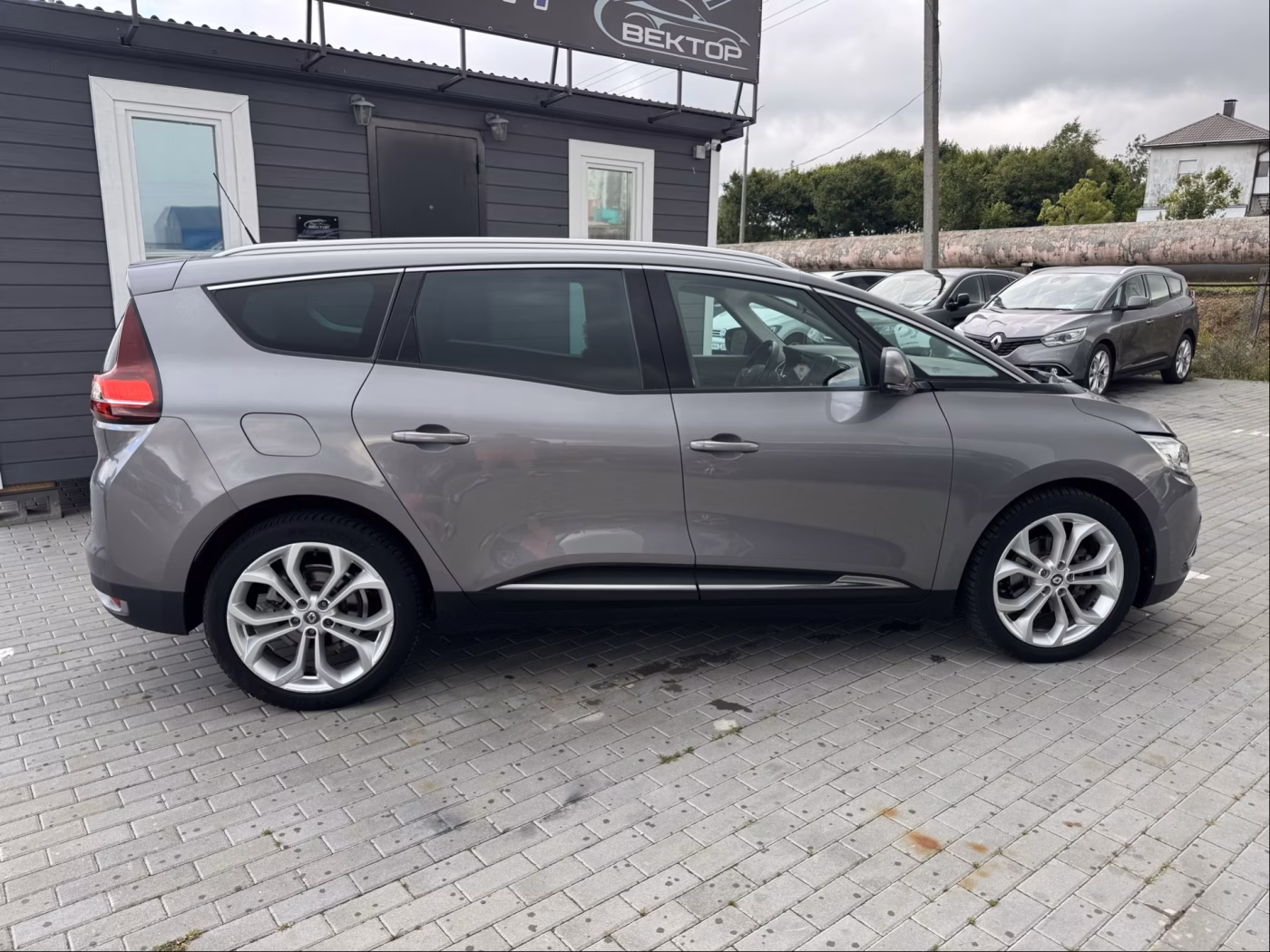 Renault Grand Scenic фото 7