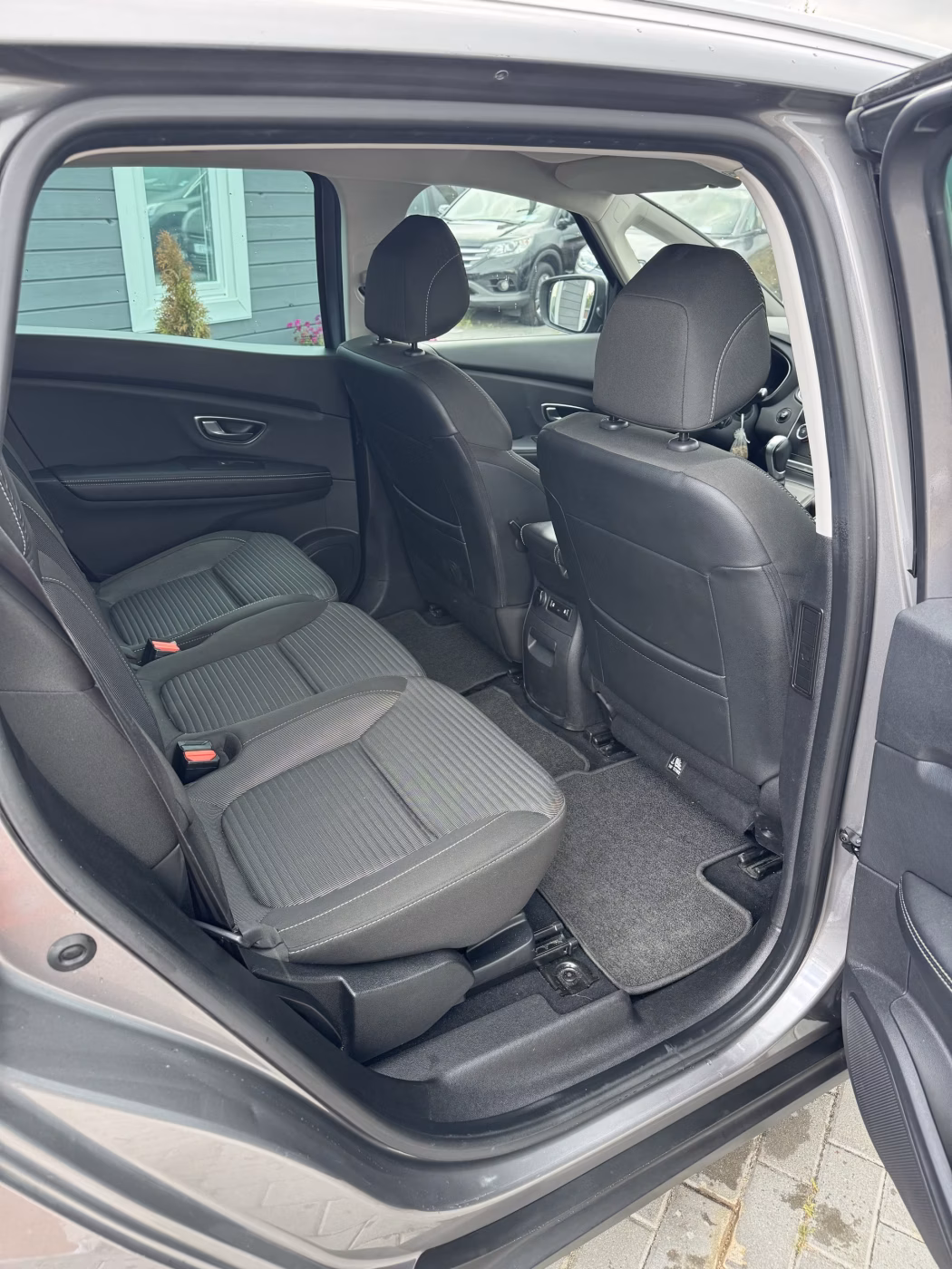 Renault Grand Scenic фото 10