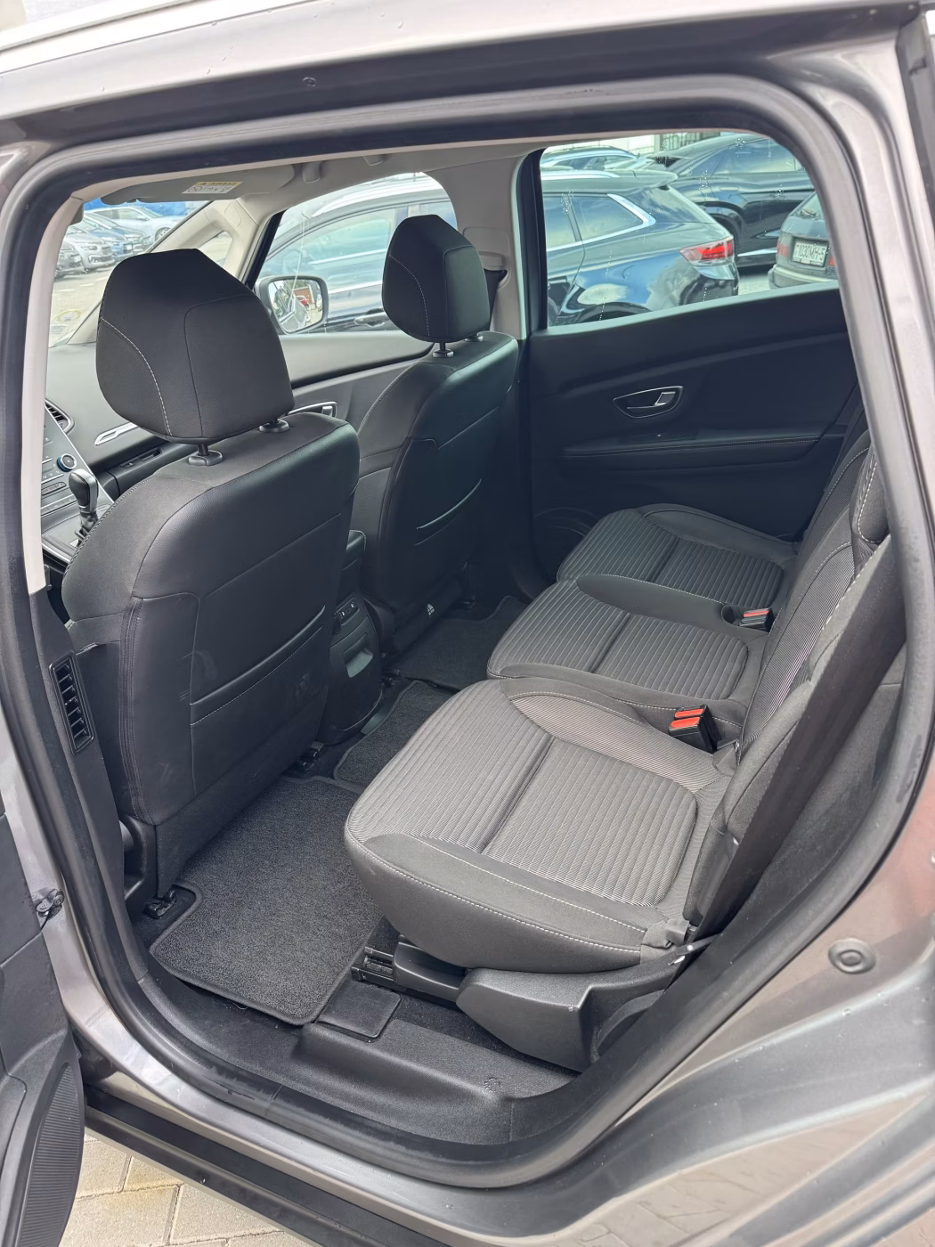 Renault Grand Scenic фото 12