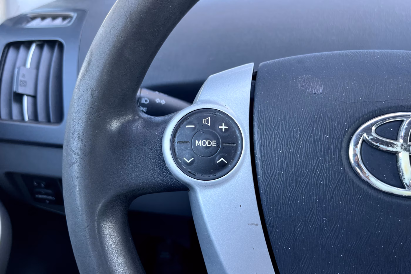 Toyota Prius фото 17