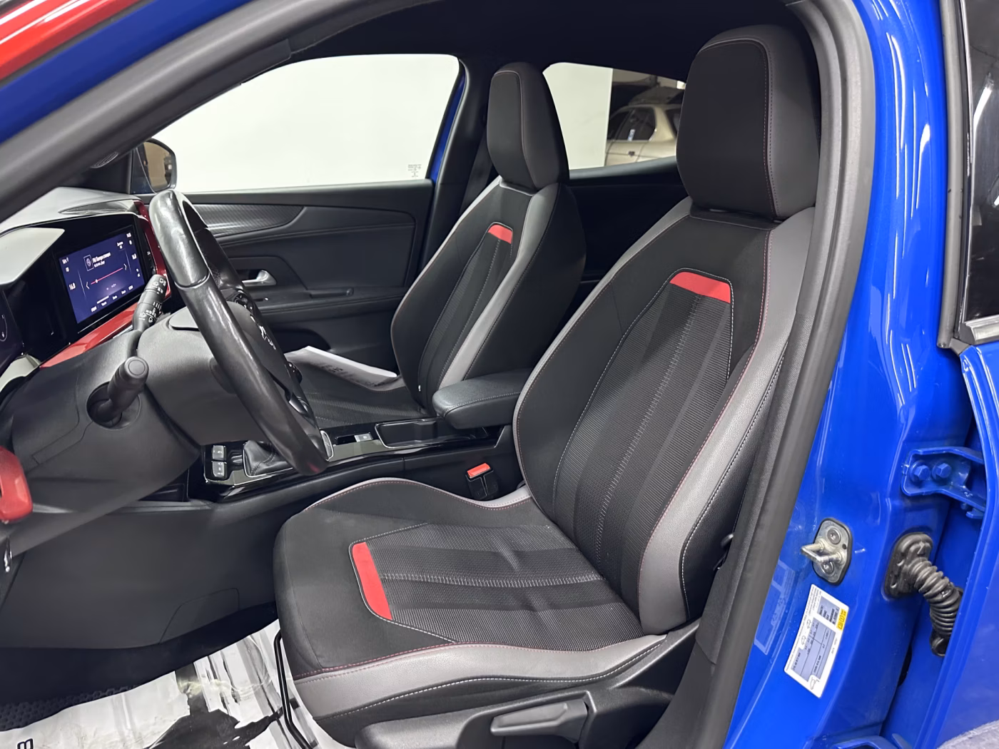 Opel Mokka фото 8