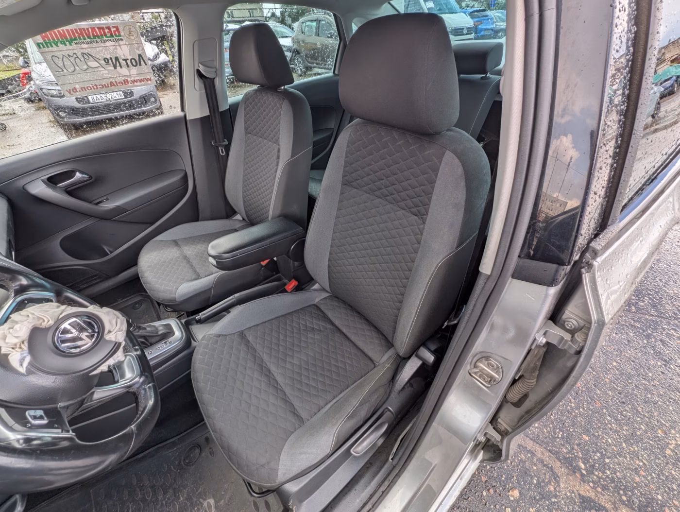 Volkswagen Polo Sedan фото 15