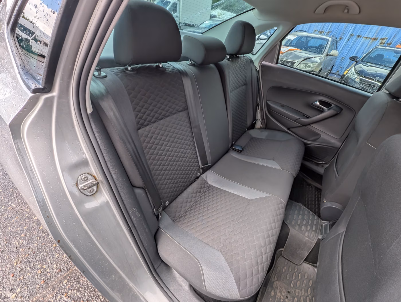 Volkswagen Polo Sedan фото 17