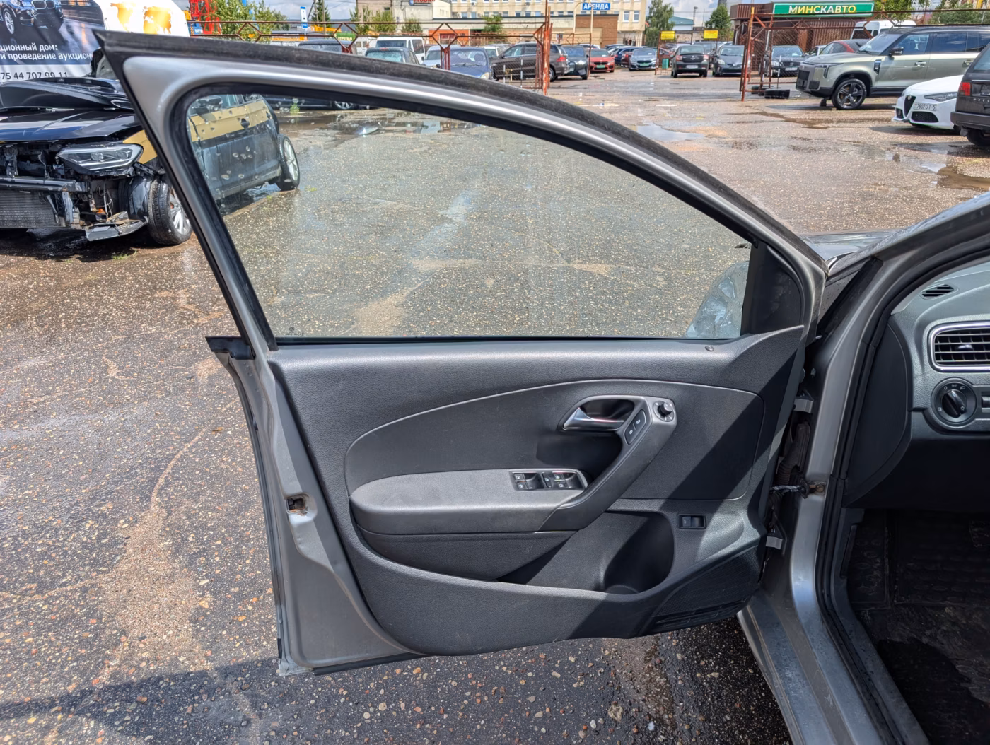 Volkswagen Polo Sedan фото 19