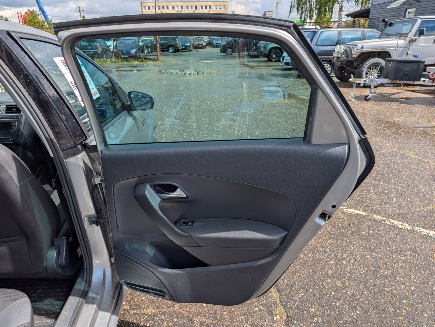 Volkswagen Polo Sedan фото 21