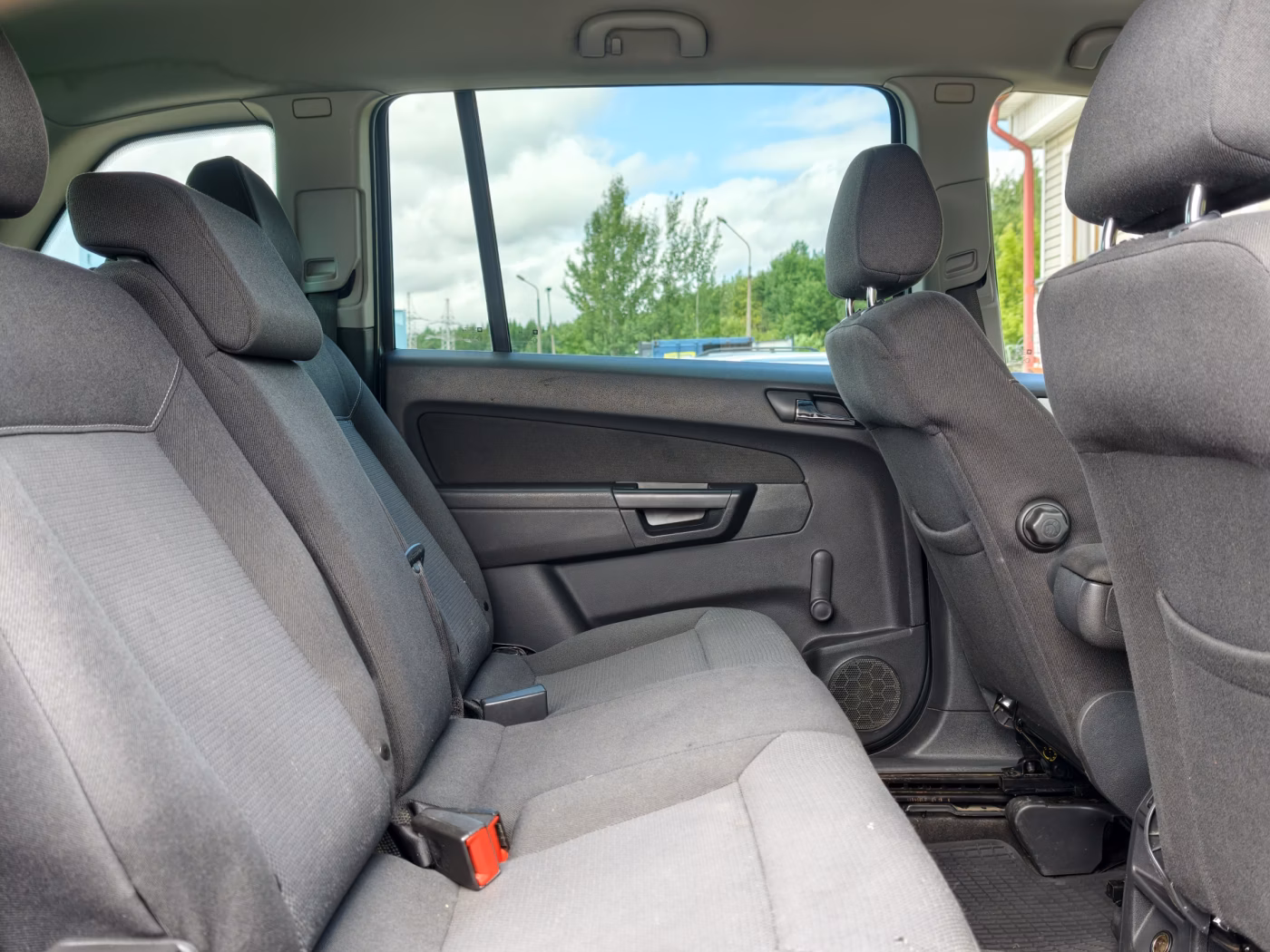 Opel Zafira фото 12