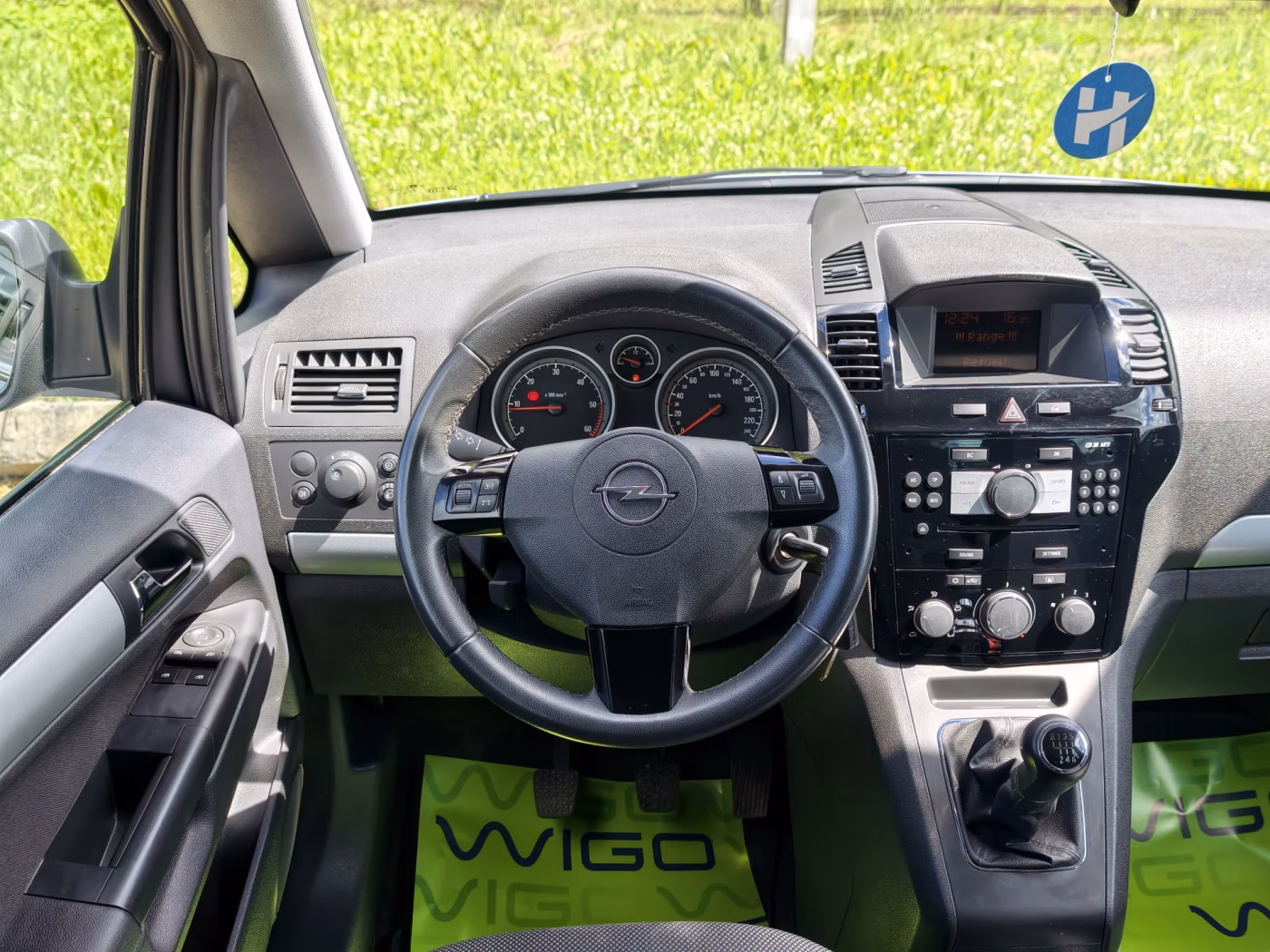 Opel Zafira фото 15