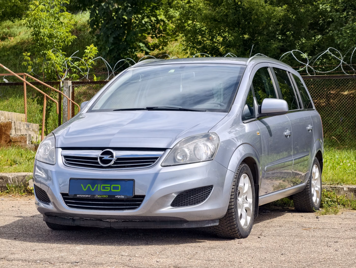 Opel Zafira фото 4