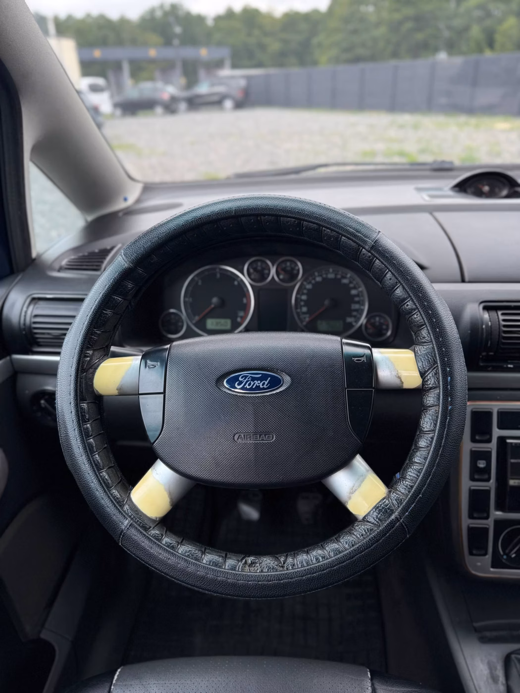 Ford Galaxy фото 9