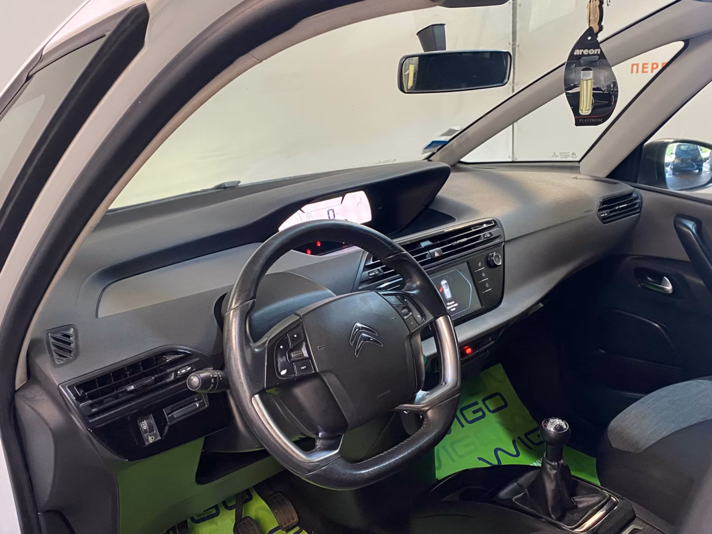 Citroen C4 Picasso фото 7