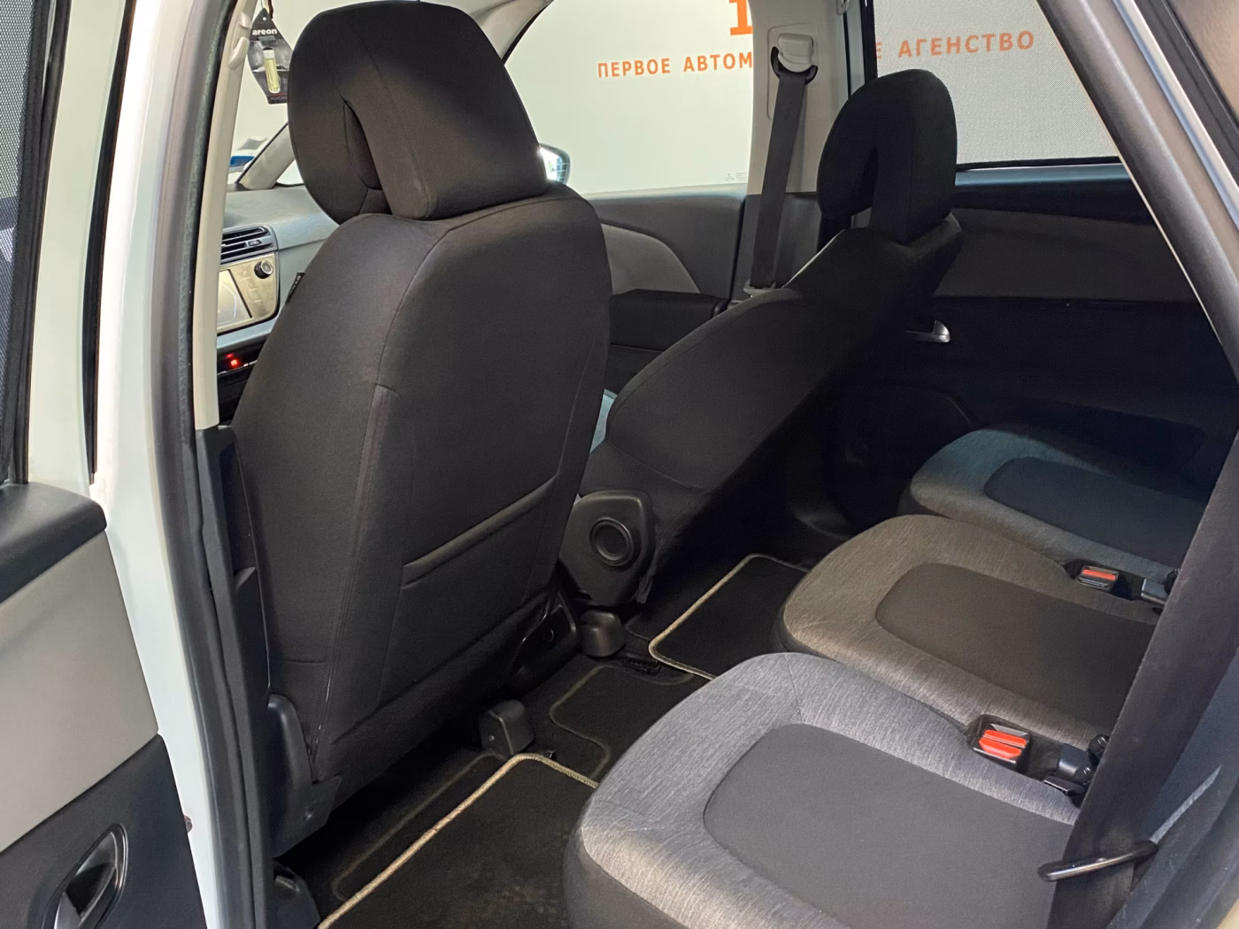 Citroen C4 Picasso фото 6