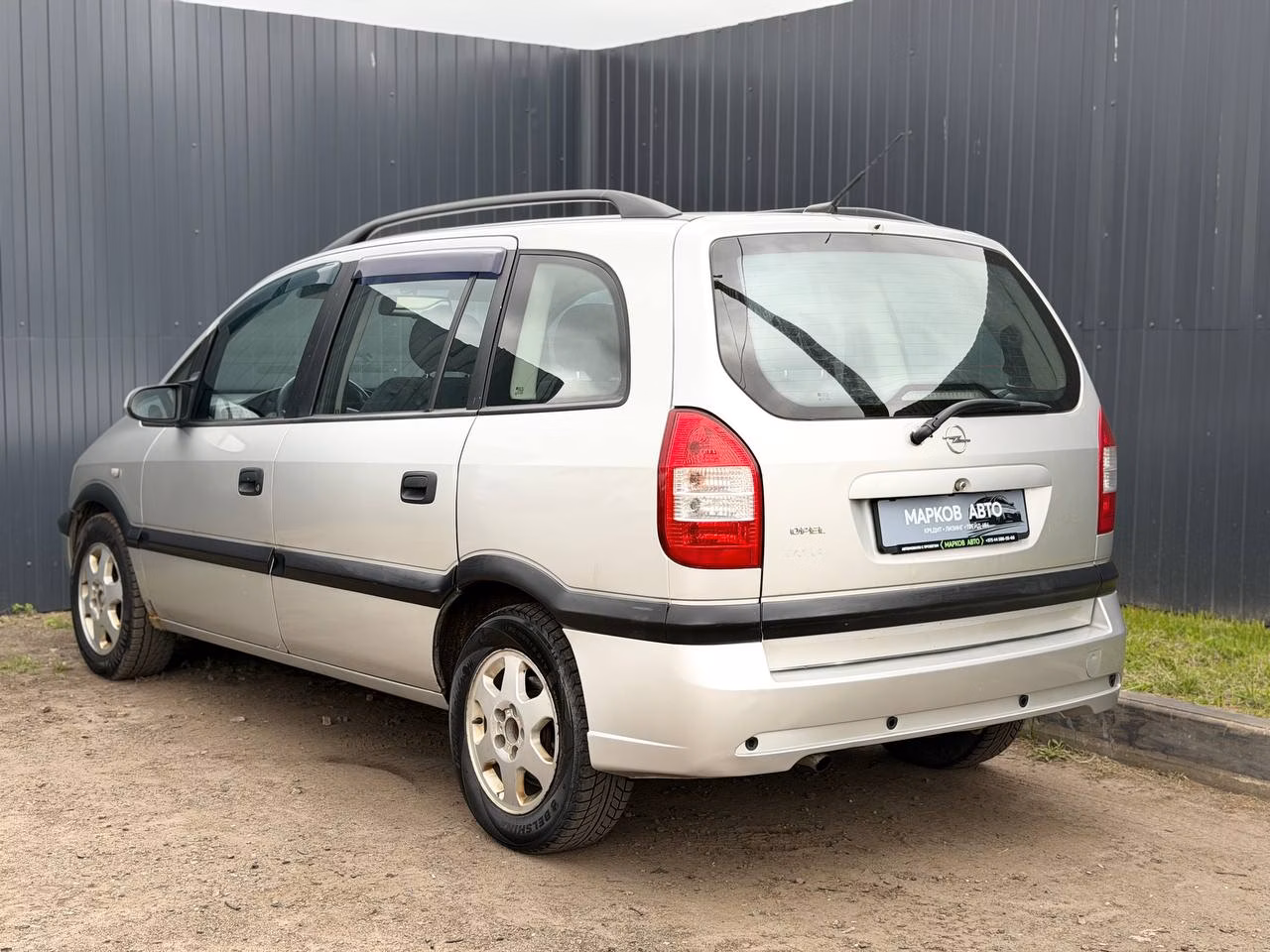 Opel Zafira фото 7