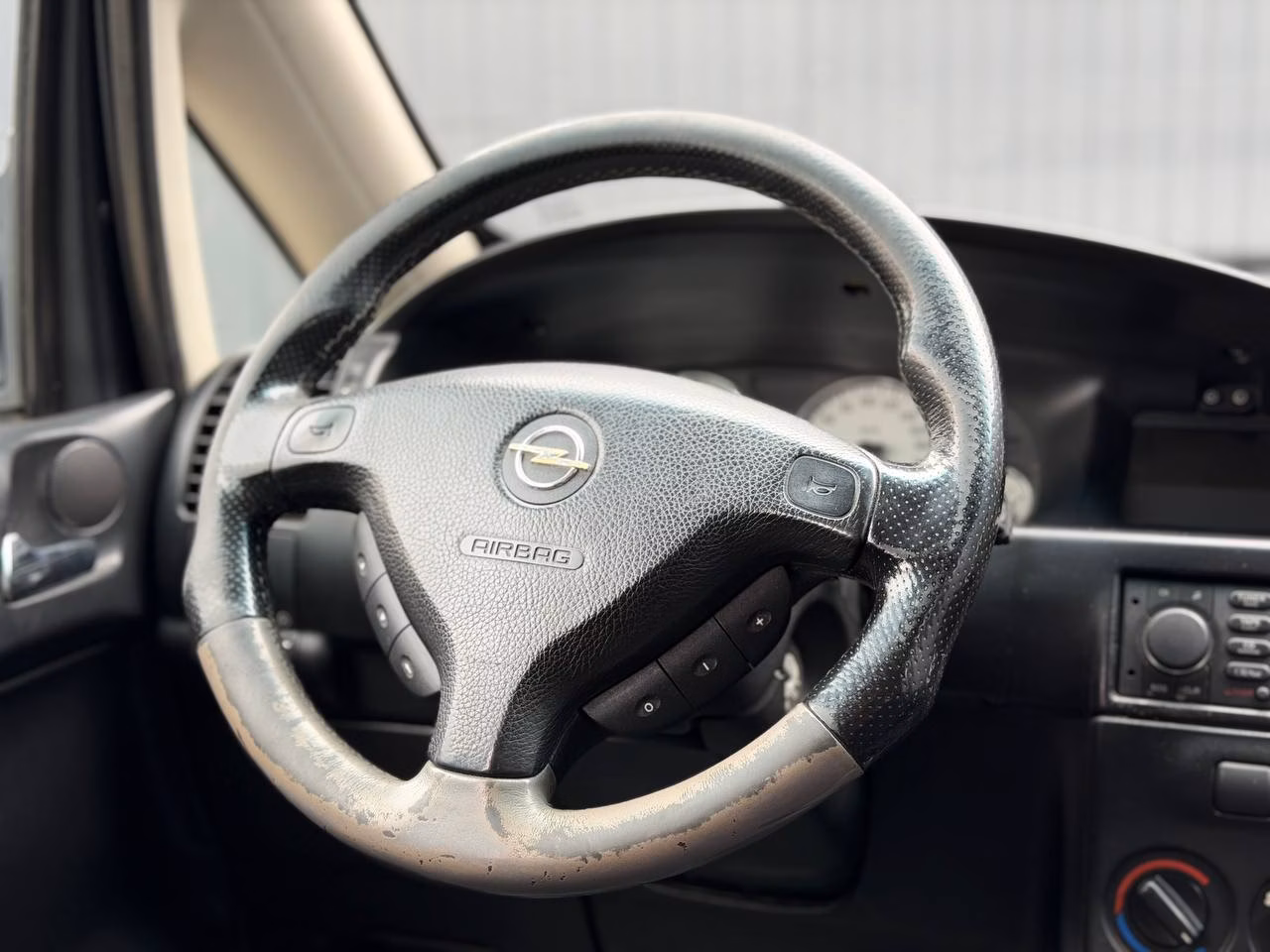 Opel Zafira фото 13