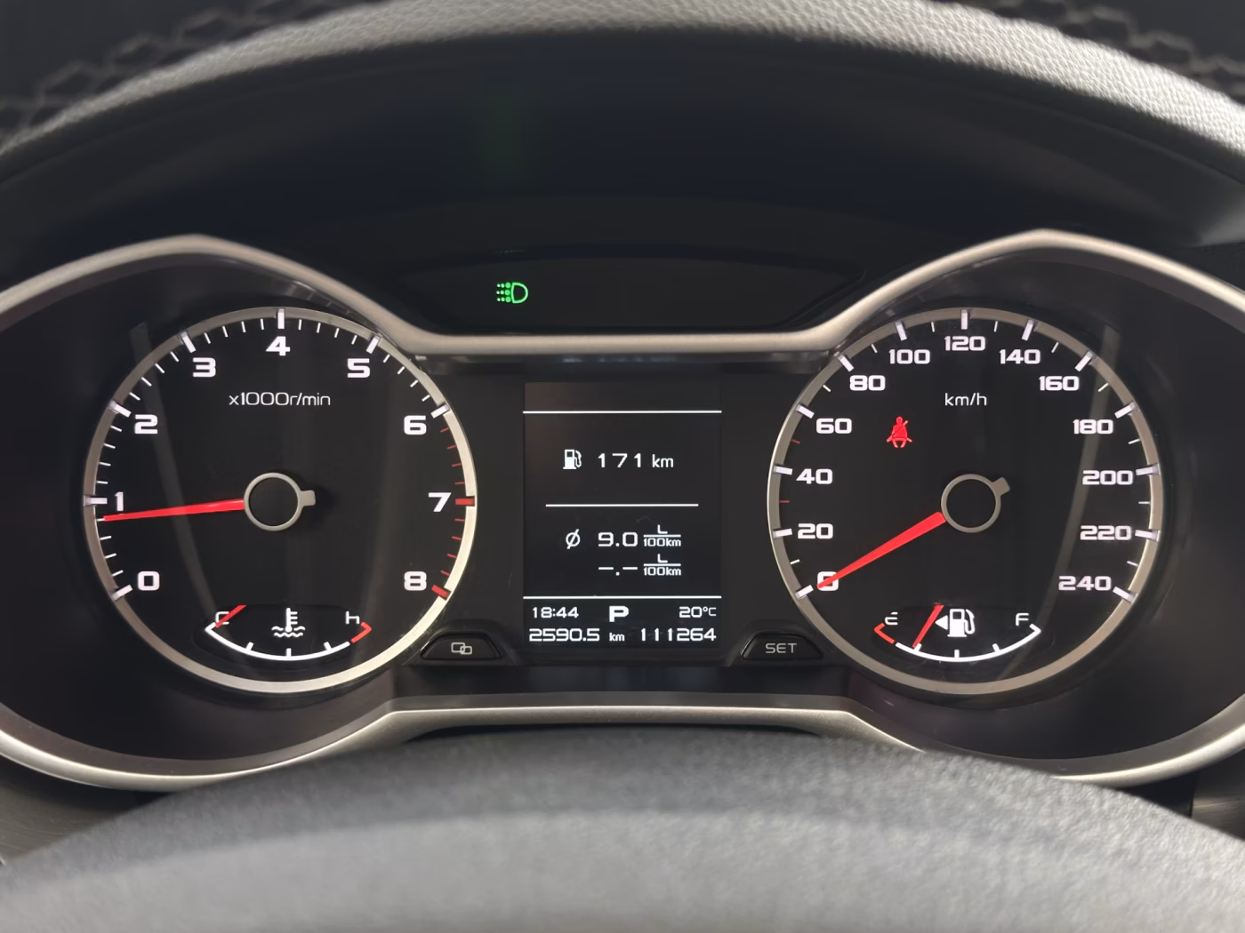 Geely Atlas фото 8