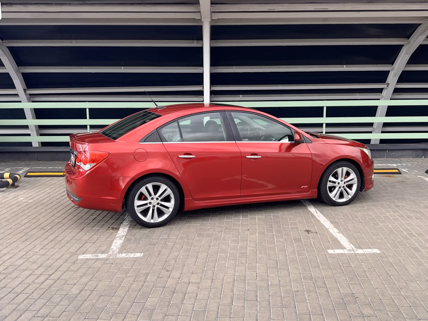 Chevrolet Cruze фото 4