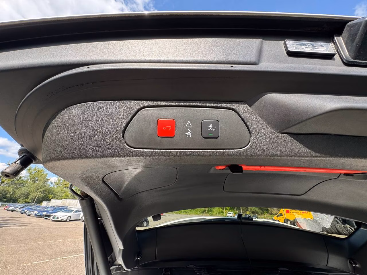 Opel Grandland X фото 8
