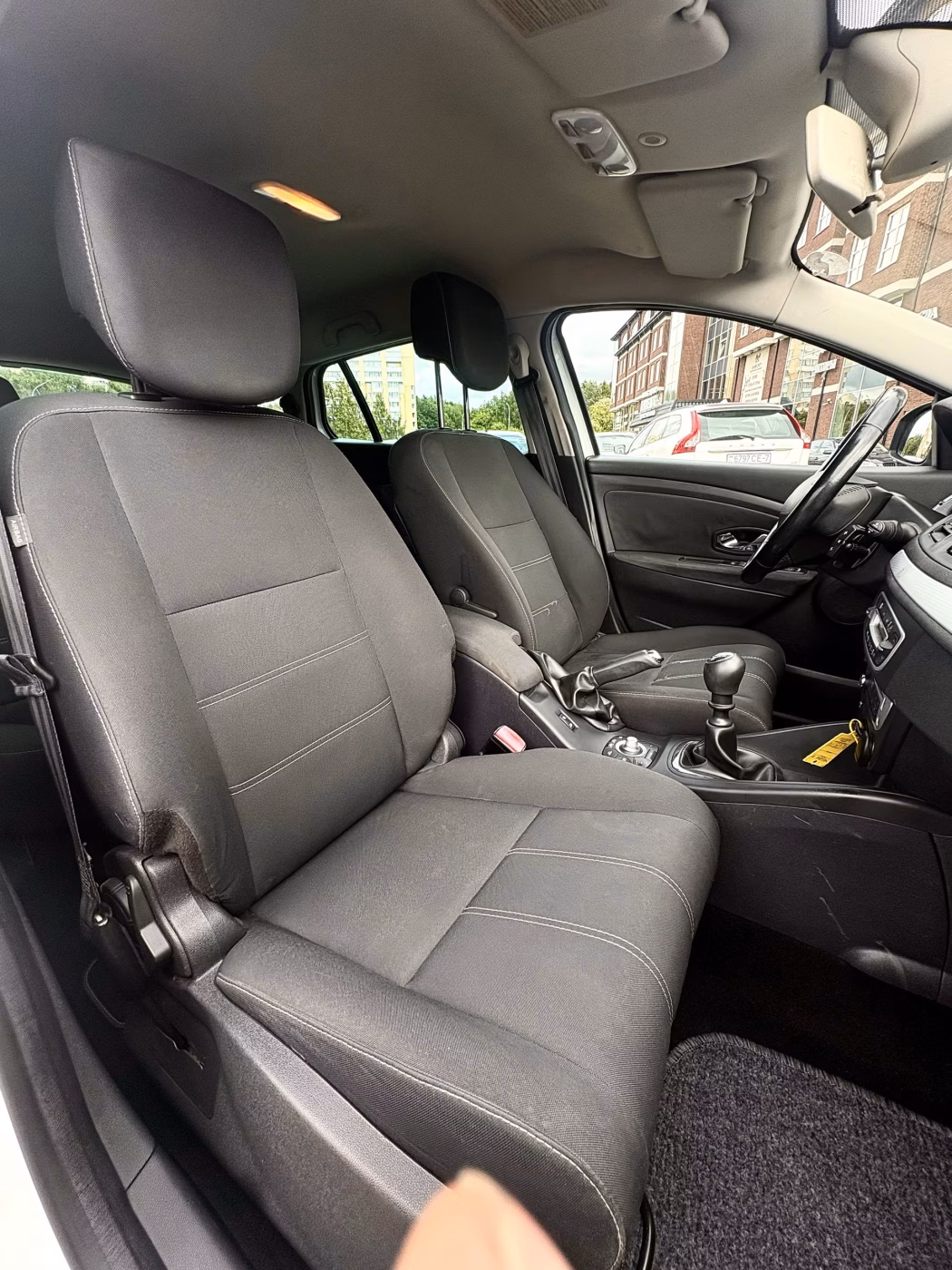 Renault Megane фото 11