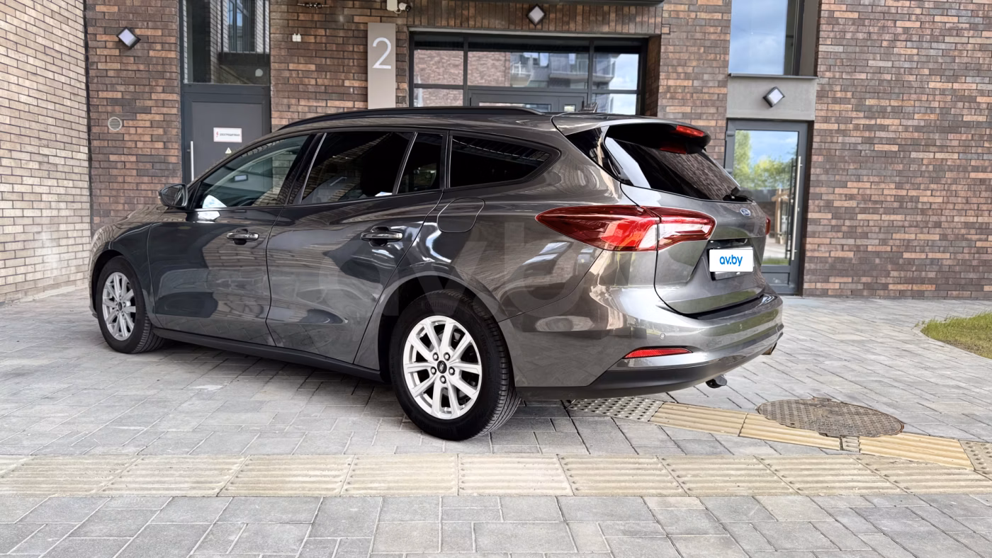 Ford Focus фото 9