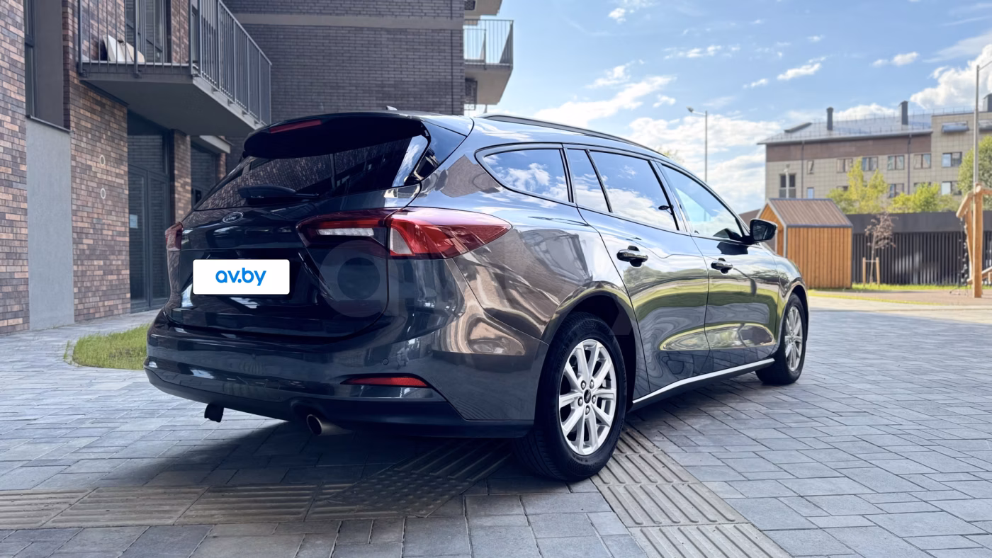 Ford Focus фото 8