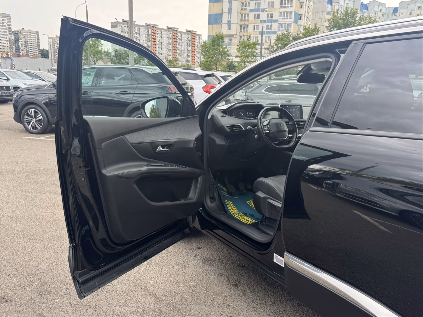 Peugeot 5008 фото 9