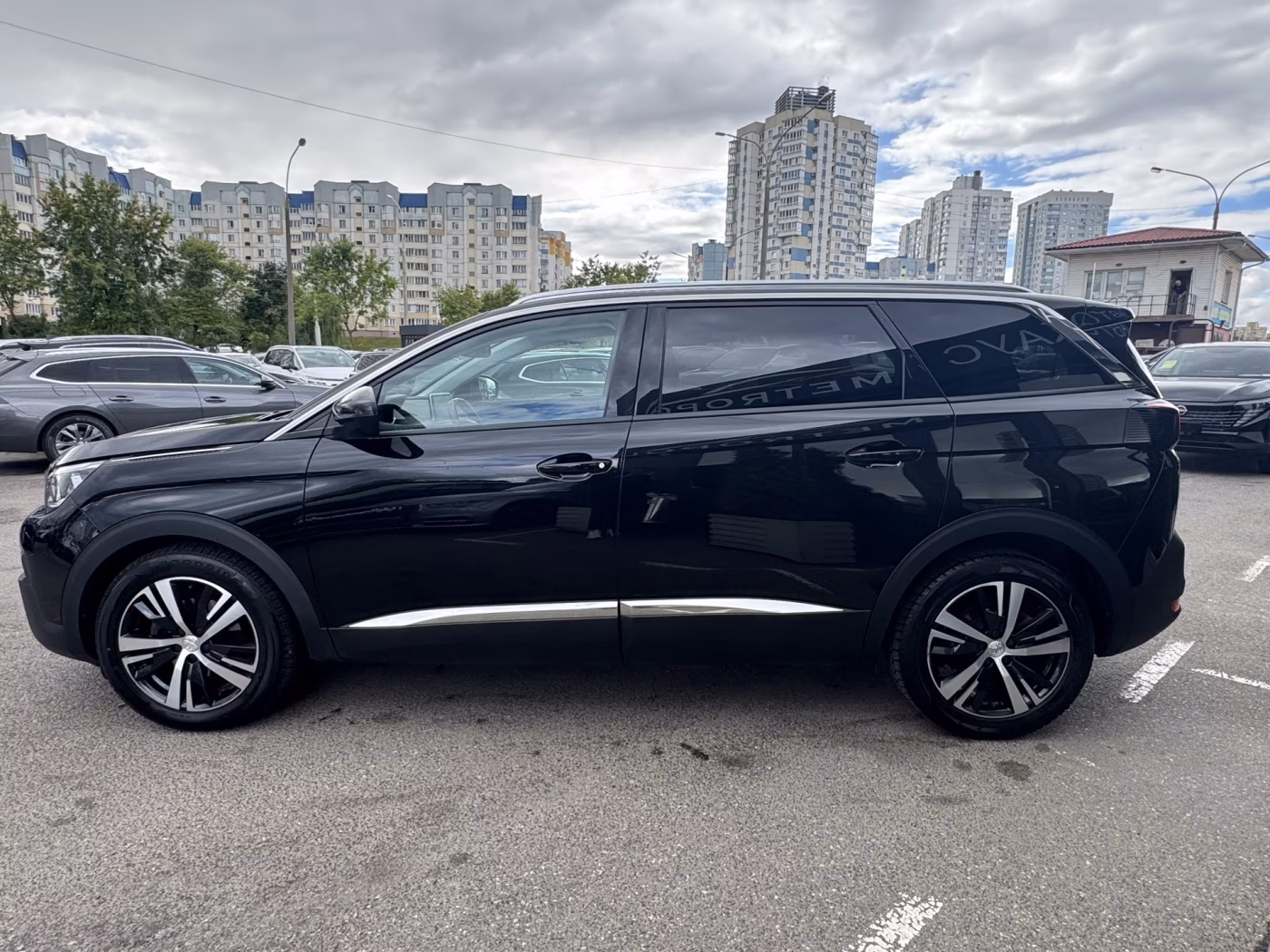 Peugeot 5008 фото 4