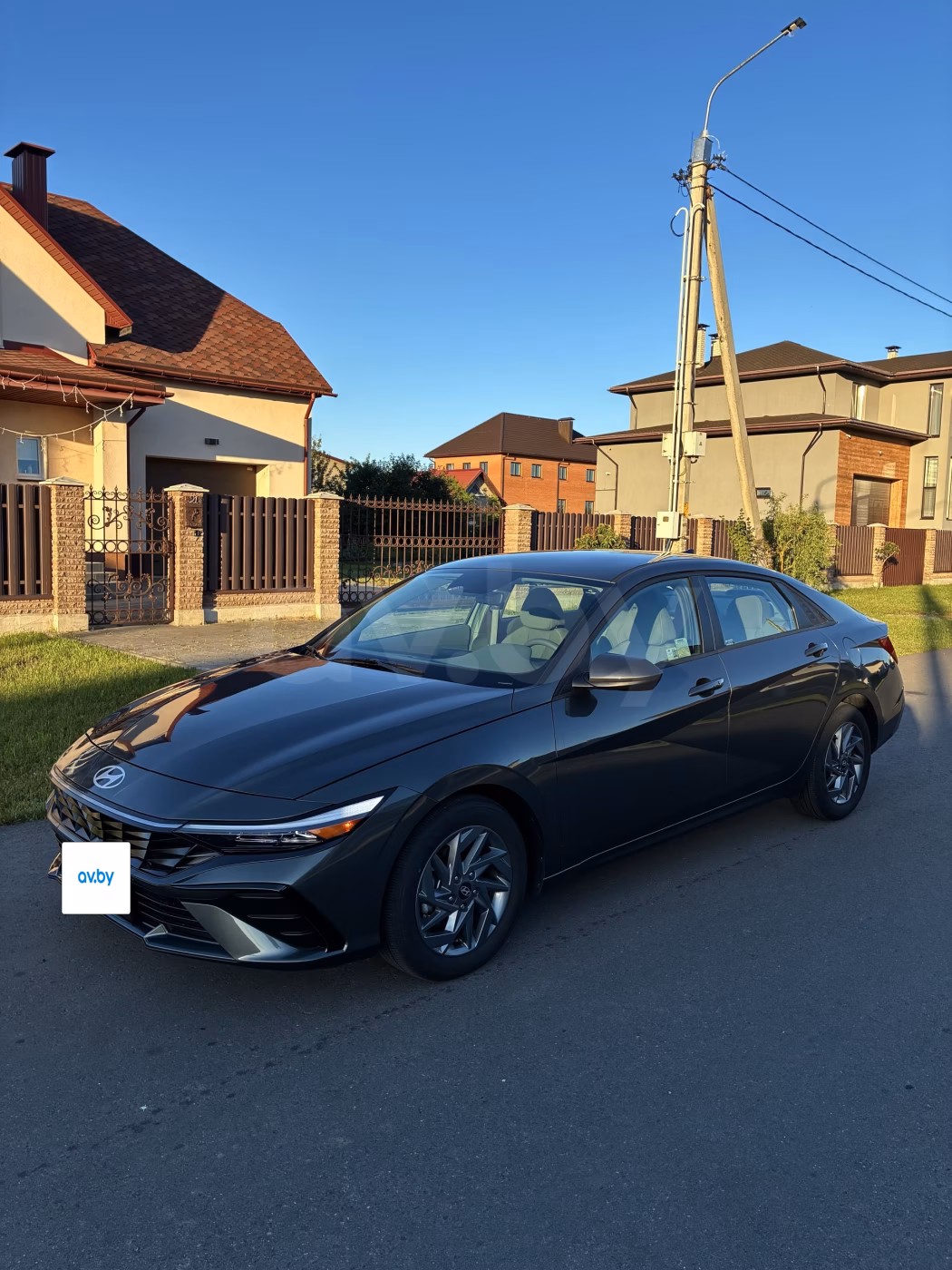 Hyundai Elantra фото 2