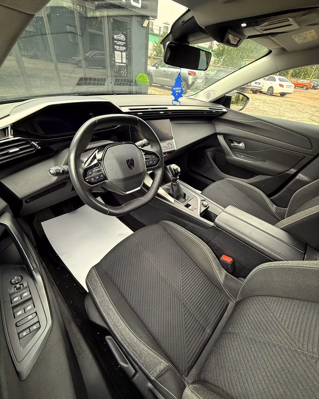Peugeot 308 фото 10