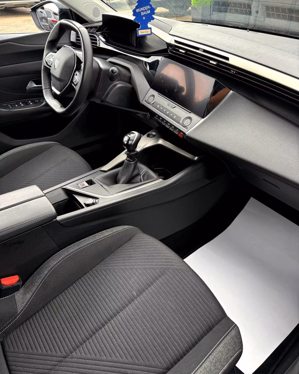 Peugeot 308 фото 12