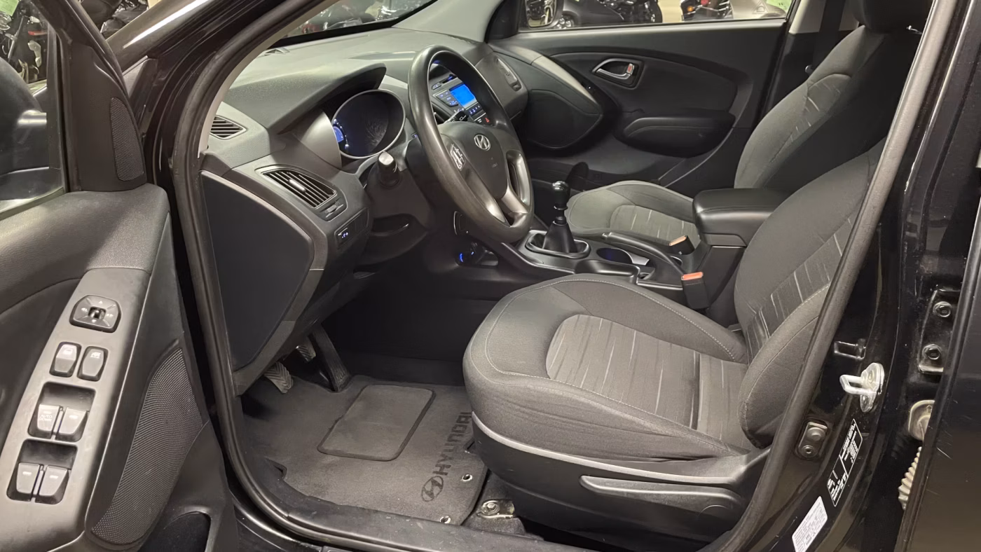 Hyundai ix35 фото 8
