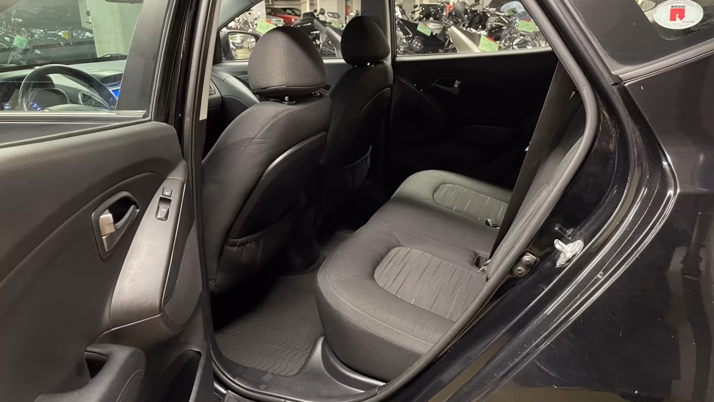 Hyundai ix35 фото 10