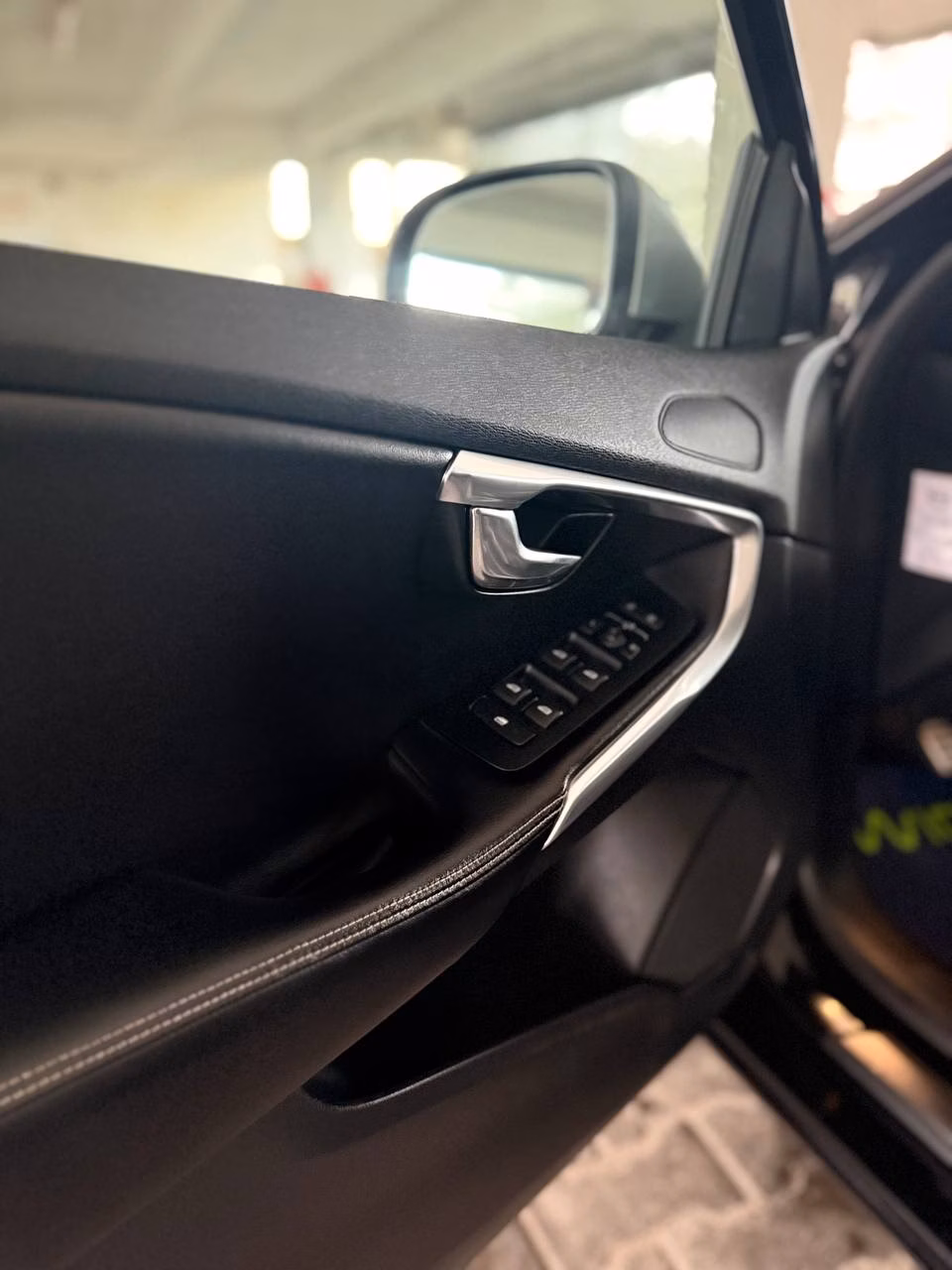 Volvo V40 фото 14