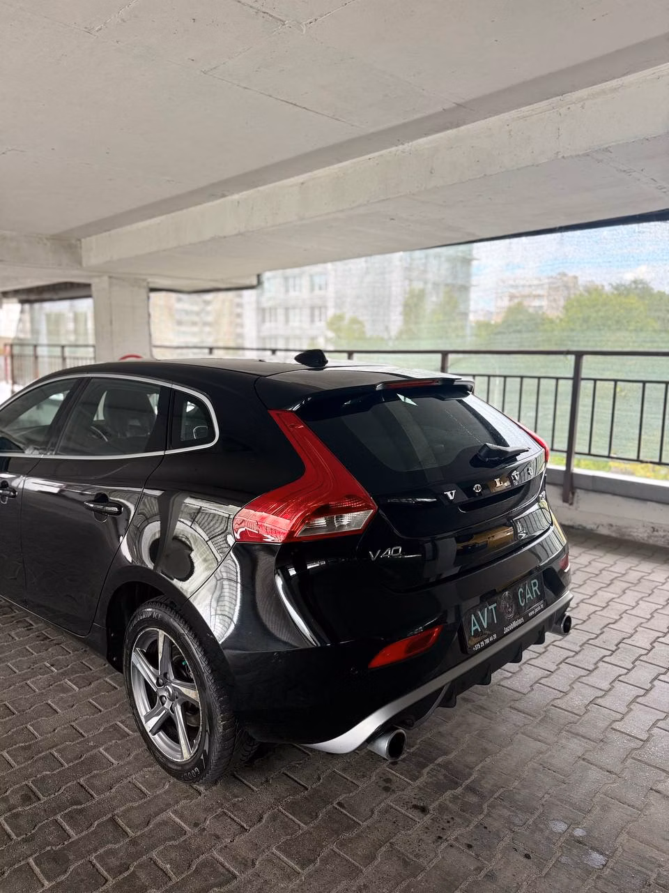 Volvo V40 фото 5