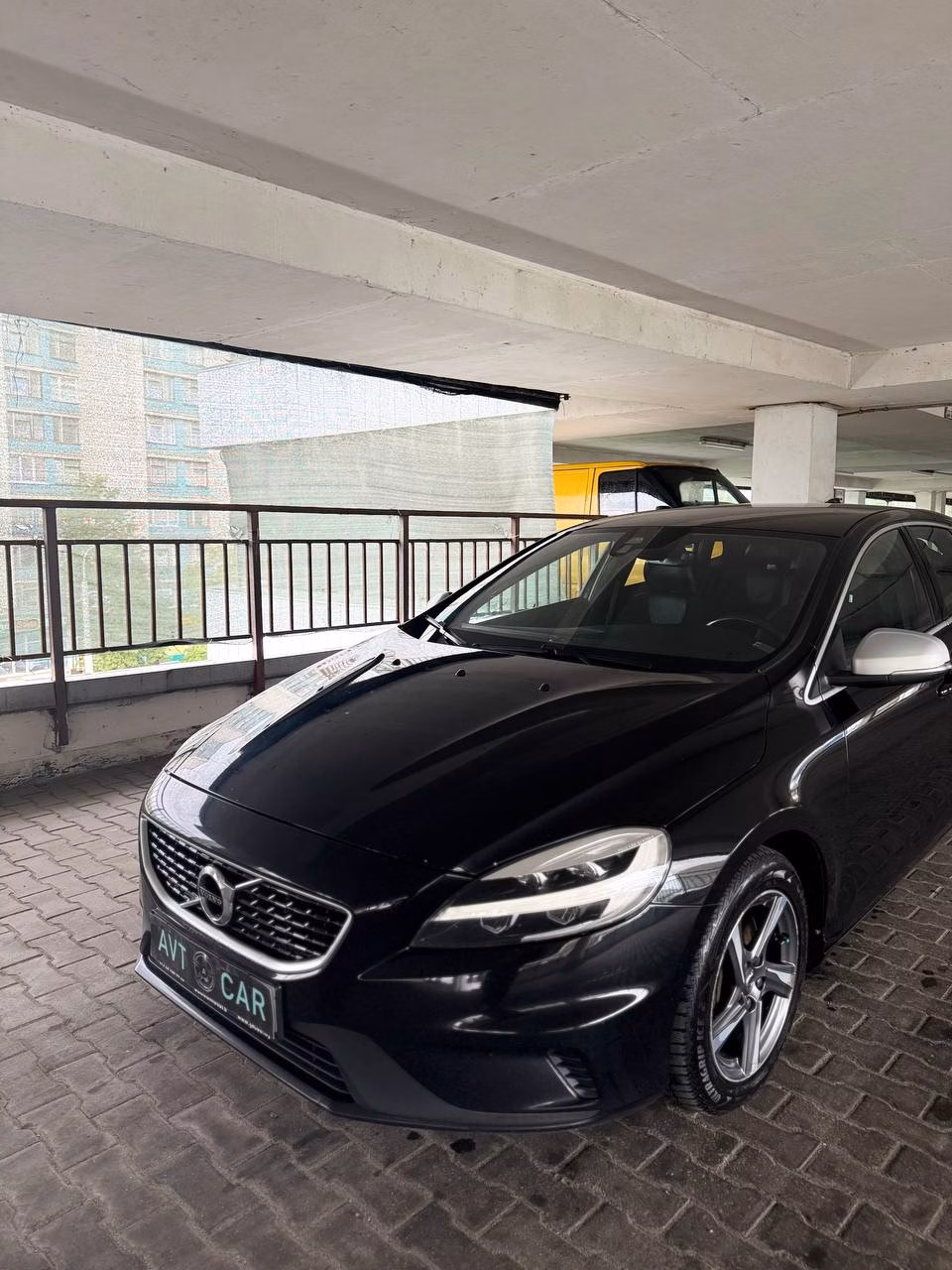 Volvo V40 фото 3