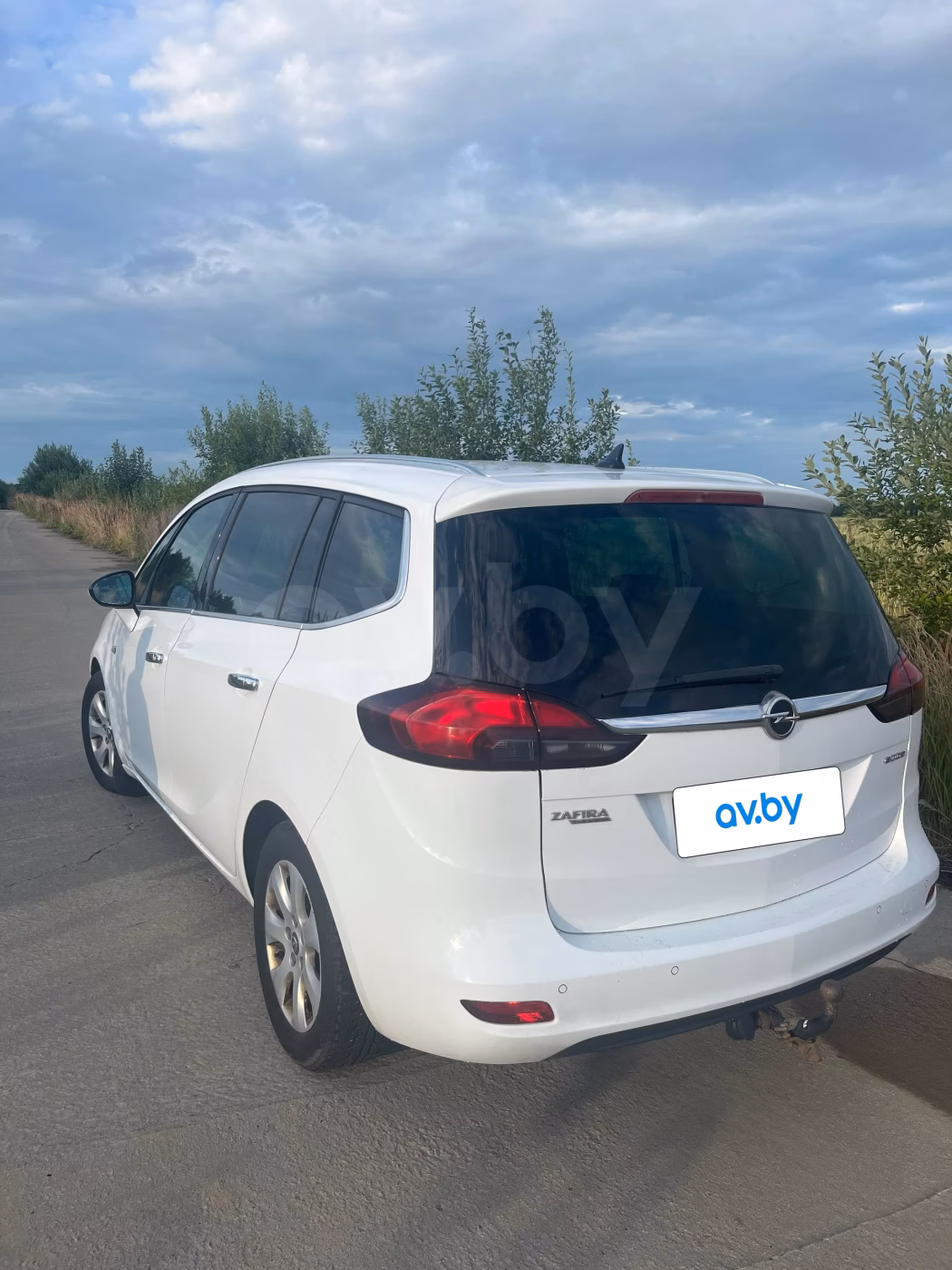 Opel Zafira фото 6