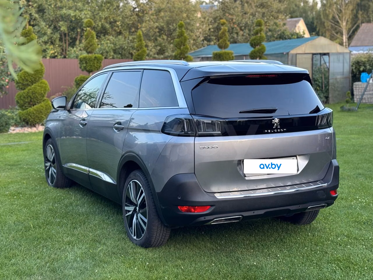 Peugeot 5008 фото 6