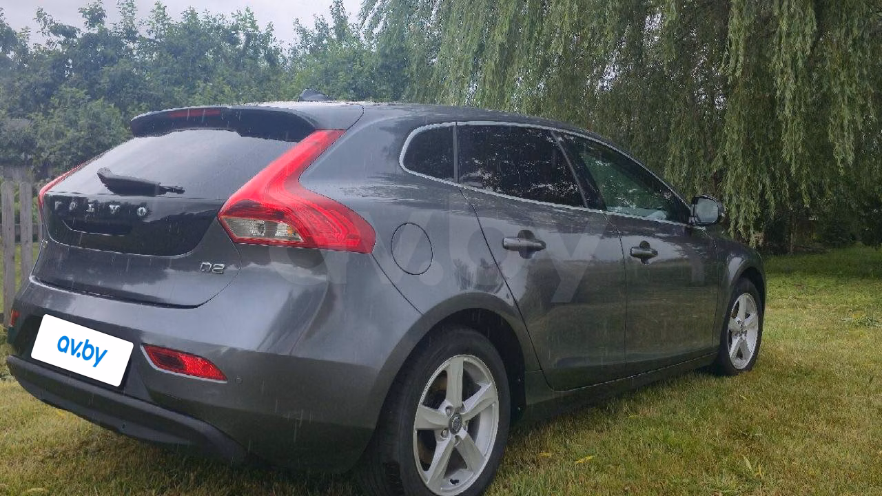 Volvo V40 фото 4